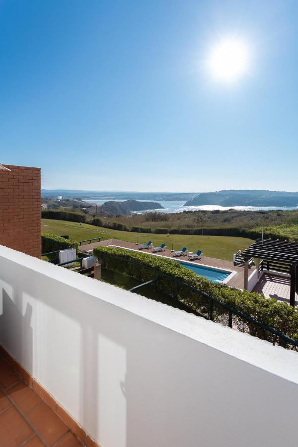 Azure - Vista Para O Oceano São Martinho do Porto Exterior foto